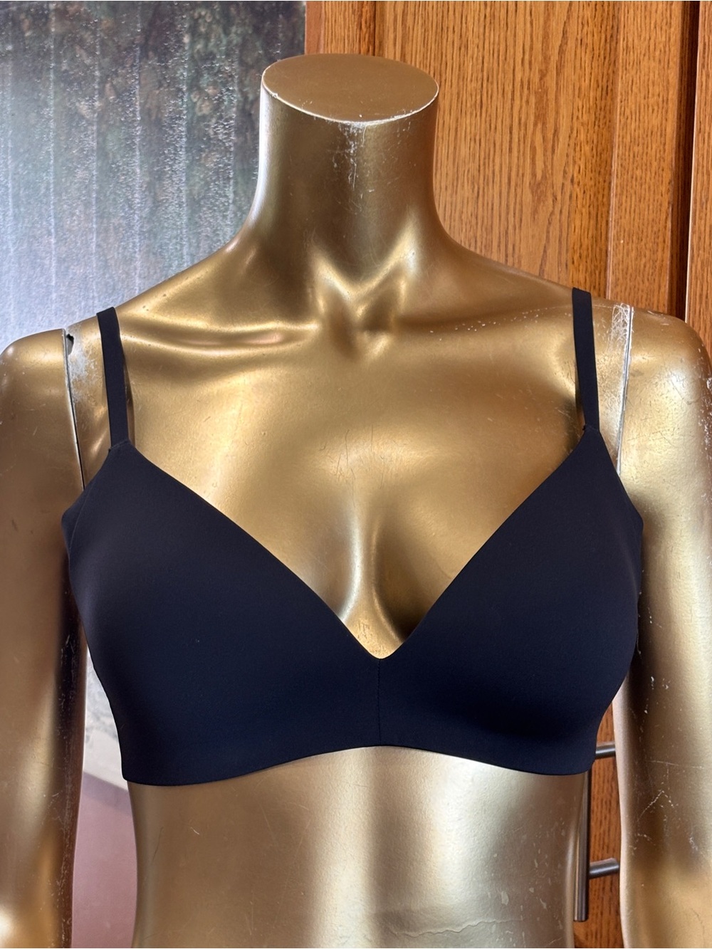 lululemon athletica Smooth Black Wireless T-Shirt Bra